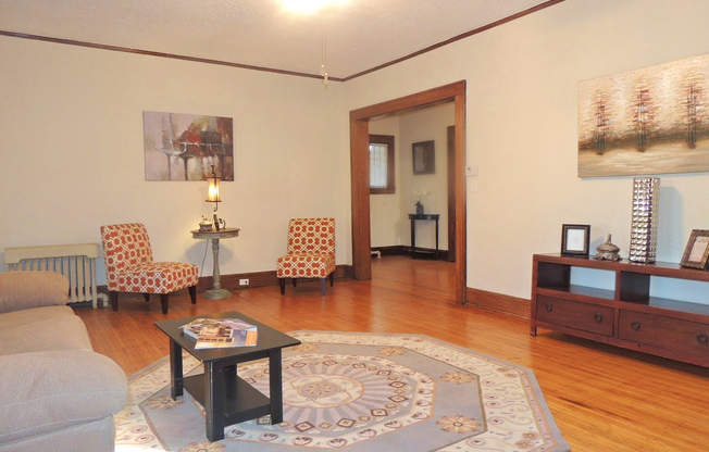 4 Bedroom, 2.5 Bathroom Colonial for rent!