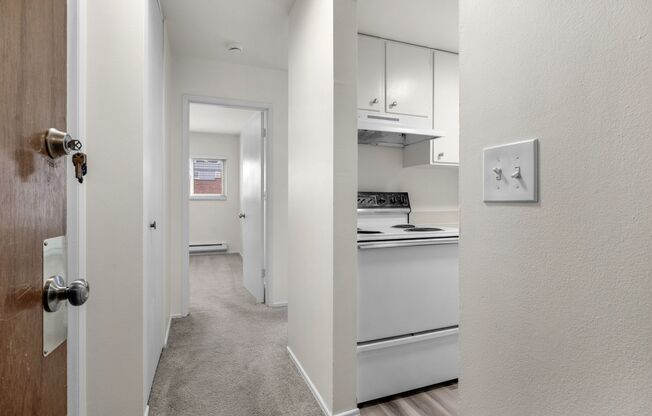 1 bed, 1 bath, 575 sqft, $1,170, Unit 203