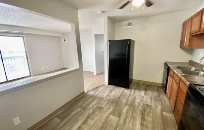 2 beds, 1 bath, 740 sqft, $875, Unit 3600-19