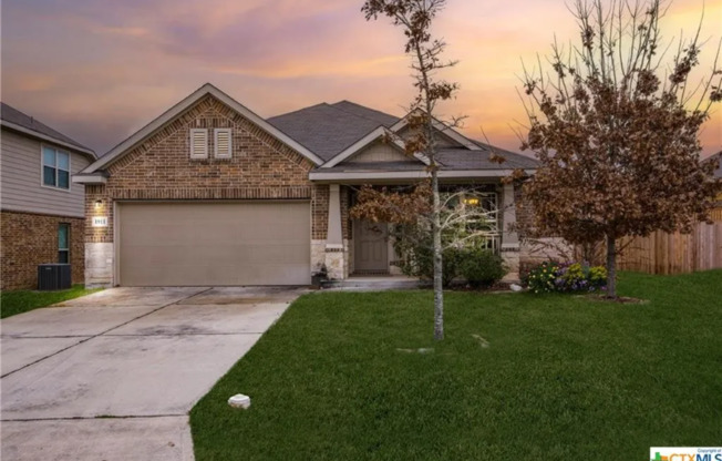 1911 JAMIE LN
