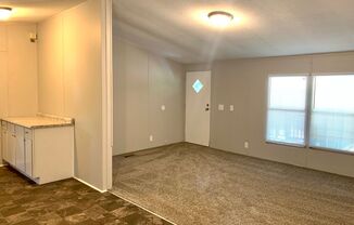 3 beds, 2 baths, $1,295