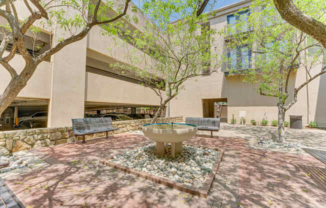 Courtyard Landscape at Vue Greenville, Dallas, 75206