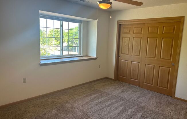 2 beds, 2 baths, 1,162 sqft, $1,635, Unit 54521