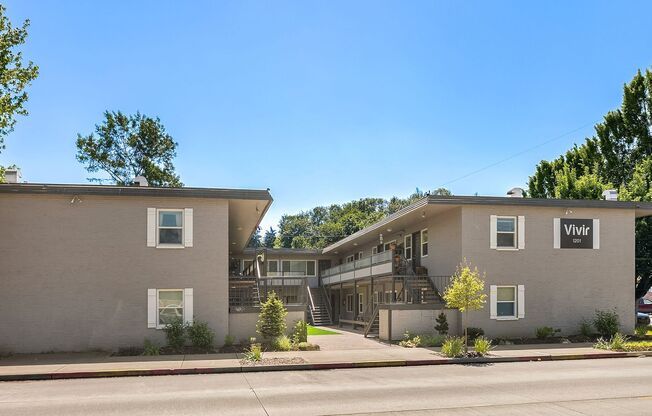 1 bed, 1 bath, 575 sqft, $1,395, Unit 10