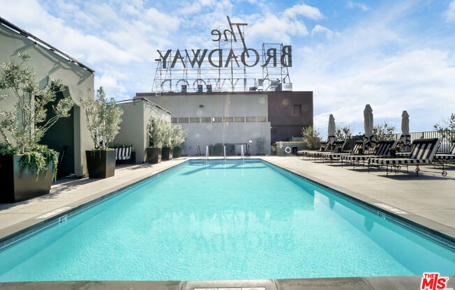 1 bed, 1 bath, 1,560 sqft, $7,500, Unit 1007