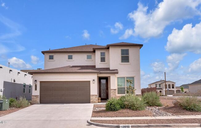 East El Paso 4 bed Refrig A/C