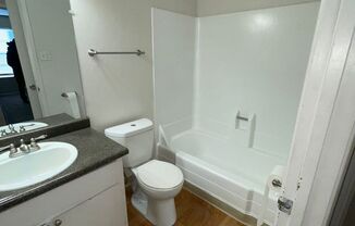 1 bed, 1 bath, 530 sqft, $829, Unit IP-28
