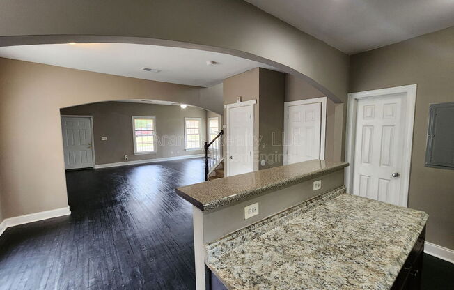 899 BOOKER WASHINGTON DR NW