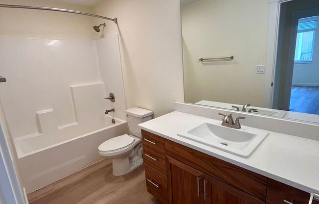 1 bed, 1 bath, 800 sqft, $1,600, Unit C208
