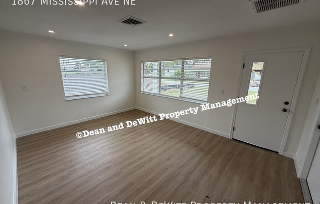 1867 MISSISSIPPI AVE NE
