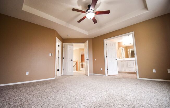 4 beds, 2.5 baths, $3,295