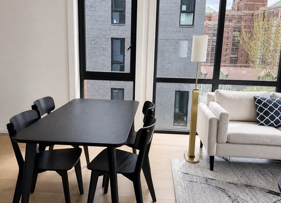 2 beds, 2 baths, 1,089 sqft, $4,500, Unit 501