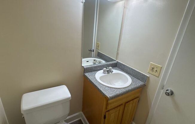 2 beds, 1.5 baths, 1,050 sqft, $1,820, Unit 3400 #303