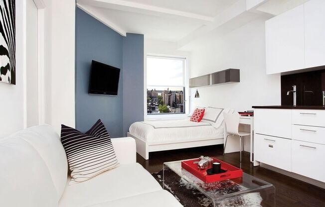 Studio, 1 bath, $3,225, Unit 205