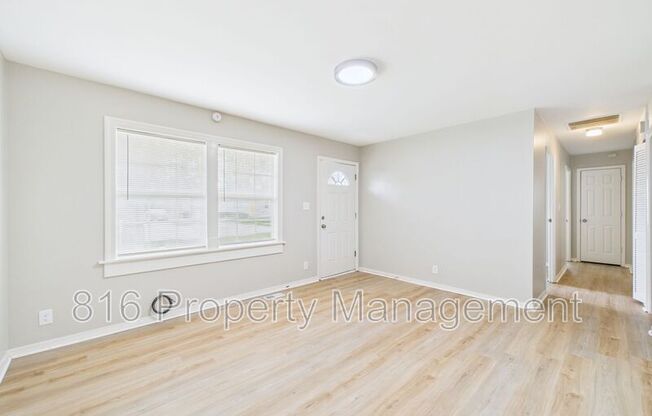8704 E 92 TERRACE