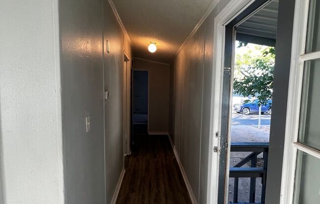 3 beds, 2 baths, $1,075, Unit Space 336