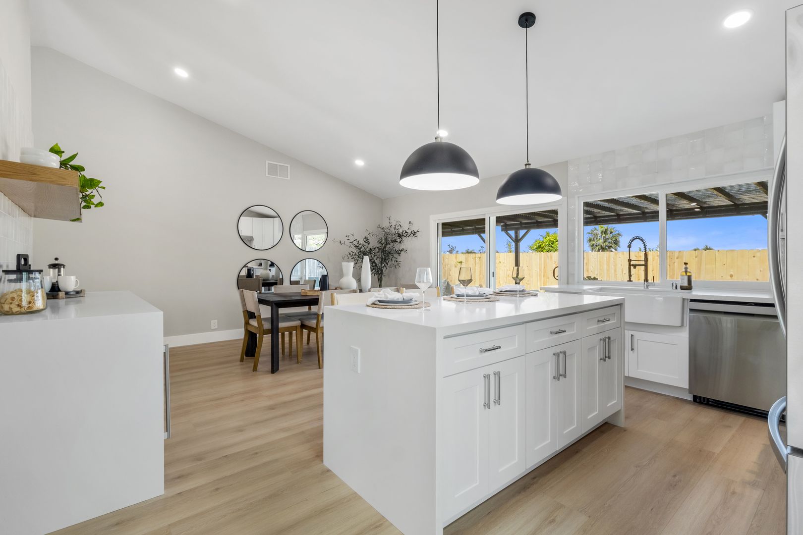 Beautifully Renovated 3 Bed/2 Bath Home in Rancho Peñasquitos – Available Now!