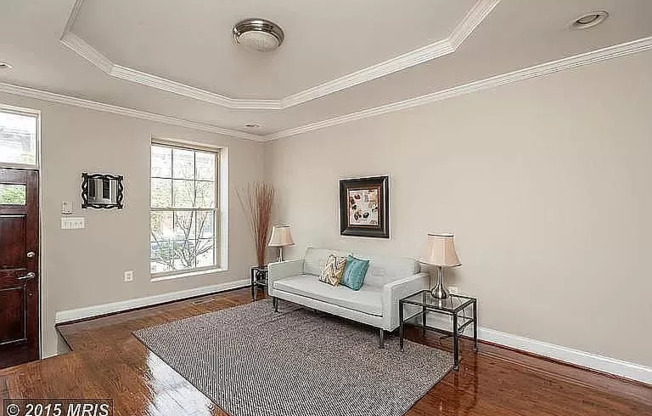 132 N LUZERNE AVE