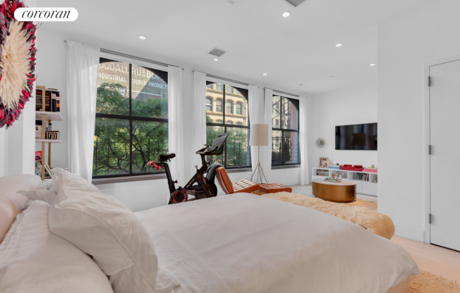 228 W BROADWAY 3