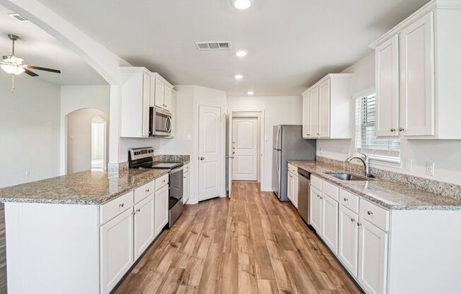 3 beds, 2 baths, 1,591 sqft, $1,945, Unit 308 Trinity Trl