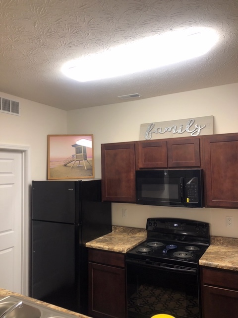 2 beds, 2 baths, $1,450