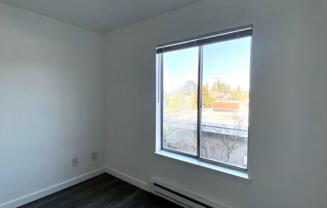 1 bed, 1 bath, 570 sqft, $1,450, Unit 103
