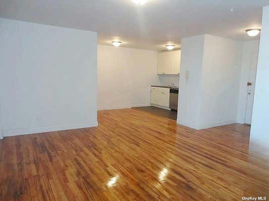 1 bed, 1 bath, 700 sqft, $2,350, Unit 5N