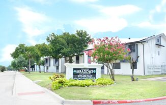 1 bed, 1 bath, 640 sqft, $1,175, Unit 2536D