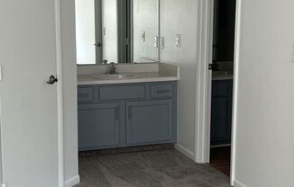 2 beds, 1 bath, 908 sqft, $1,250, Unit 300A