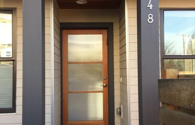 2Bd/1Ba Seattle Home