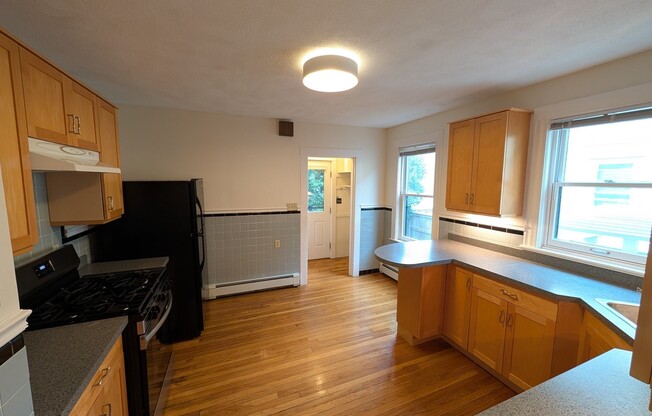 33 7 PNES AVE