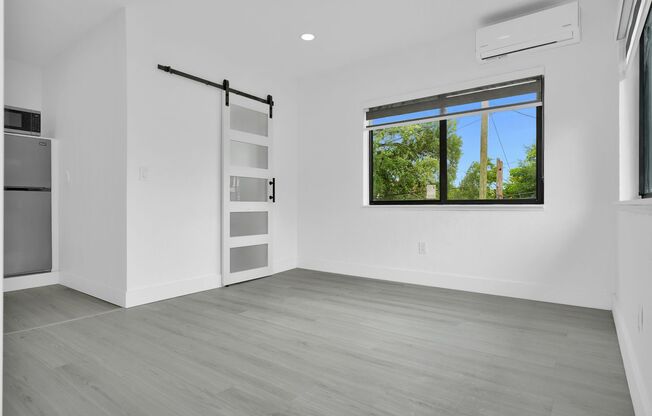 212 BEACOM