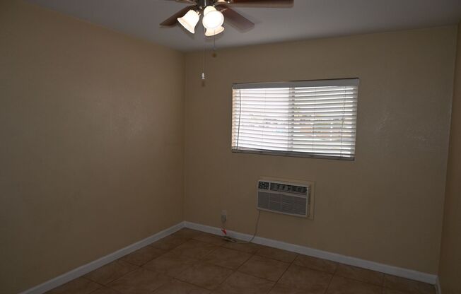 1 bed, 1 bath, $895