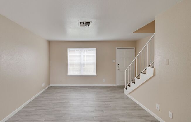 1 bed, 1 bath, 768 sqft, $979, Unit 1910