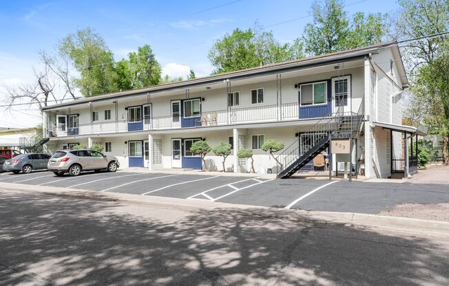 Our latest renovated 1 bed, 1 bath in beautiful Colorado Springs is Ready to Call Home! Just in time for Spring!