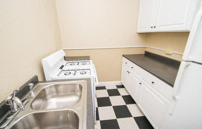 Kitchen and Appliances