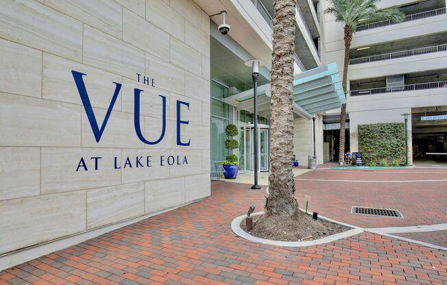 Beautiful 1/1.5 Modern Condo in the Highly Desired Vue at Lake Eola - Orlando!