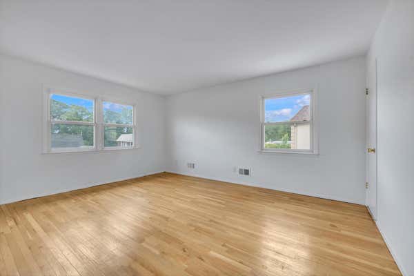 214 17 15 AVE