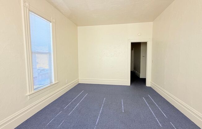 3 beds, 1 bath, $2,895