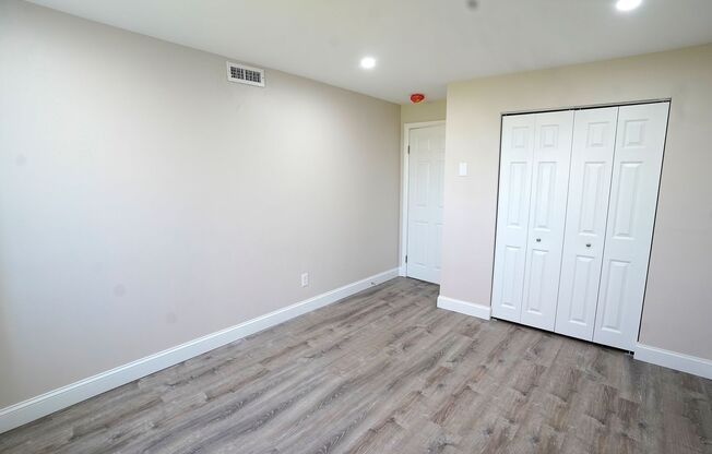 2 beds, 1 bath, 1,050 sqft, $2,900, Unit 81-5