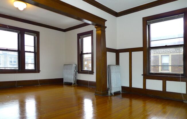 1 bed, 1 bath, 410 sqft, $935, Unit 10 - 302