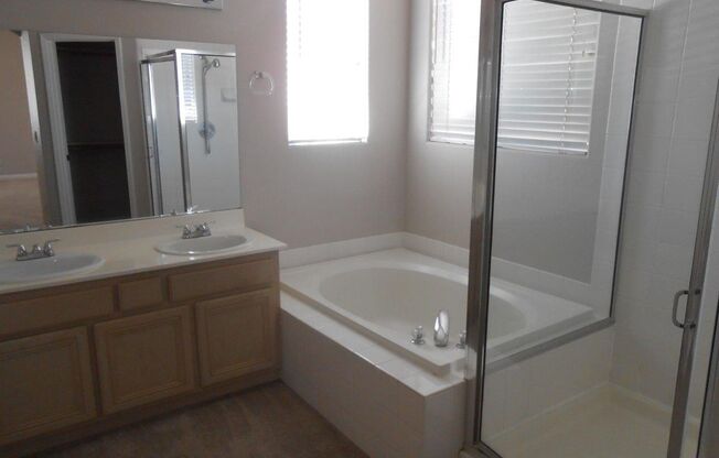 3 beds, 2.5 baths, $2,175
