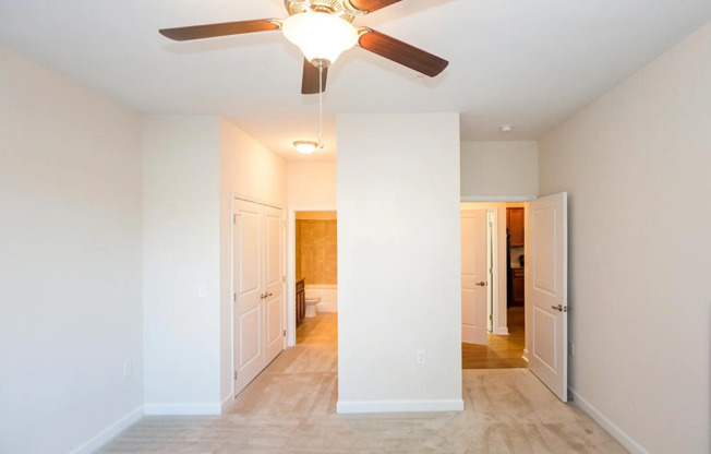 1 bed, 1.5 baths, 937 sqft, $1,320, Unit 431