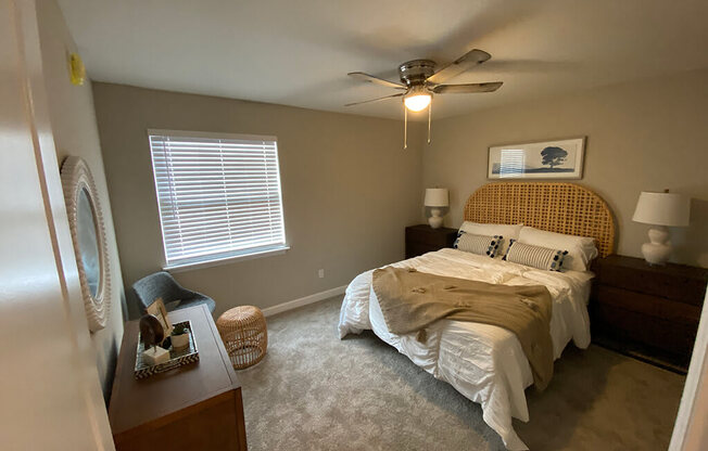 Gorgeous Bedroom at Auburn Glen Apartments, Jacksonville