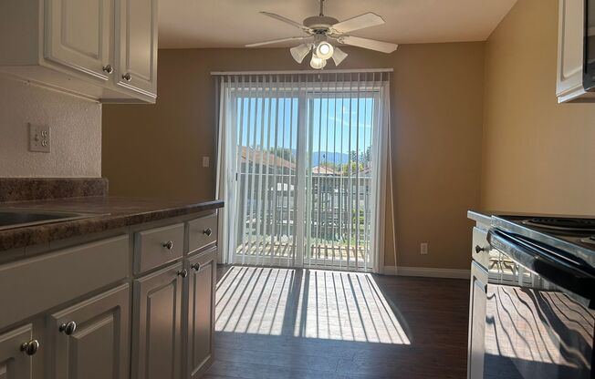 2 beds, 1 bath, 875 sqft, $2,400, Unit 56