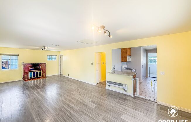 Cozy 2BD/2BA Home in Ramona with Front Patio, Included Landscaping & A/C