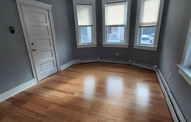 131 Tell Street