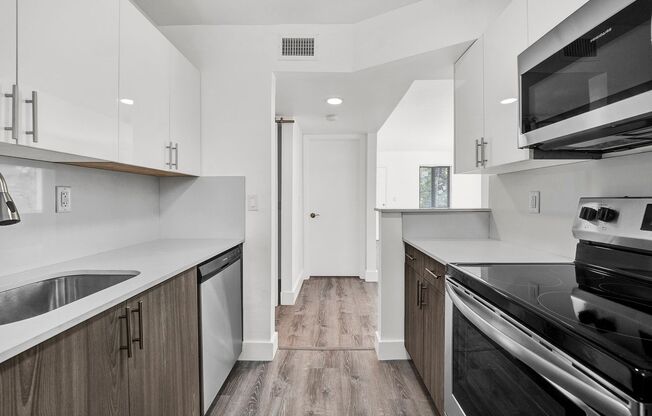 Underline at the Grove