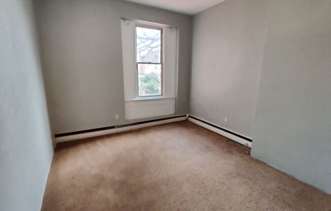 2 beds, 2 baths, $1,195, Unit Apt. 1