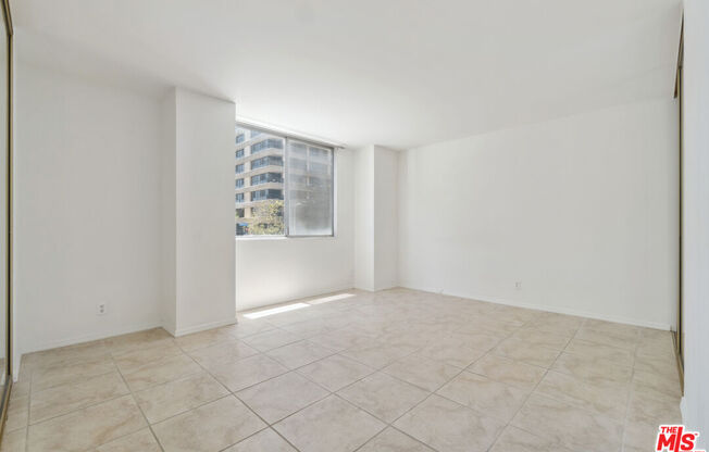 2 beds, 2 baths, 1,150 sqft, $3,750, Unit 101